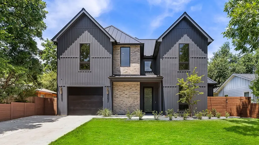 1308 Arcadia — home built by Paradisa Homes in Austin TX
