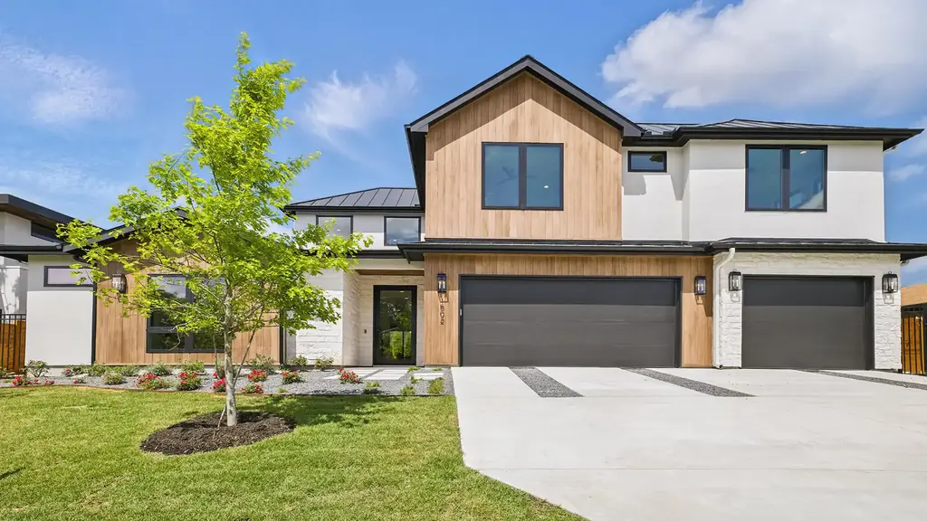 1502 Barn Swallow — home built by Paradisa Homes in Austin TX