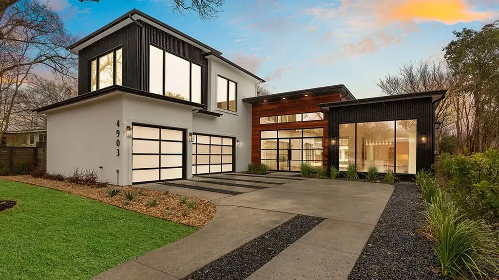 4903 Fairview — home built by Paradisa Homes in Austin TX